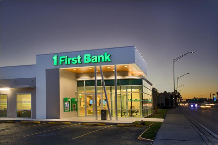 ¿Qué First Bank Abre los Domingos?